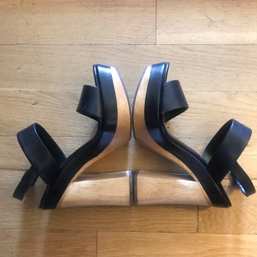 Aldo Barrantes Leather and Wood Sandal - Picture 1 of 3